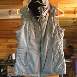 Columbia vest